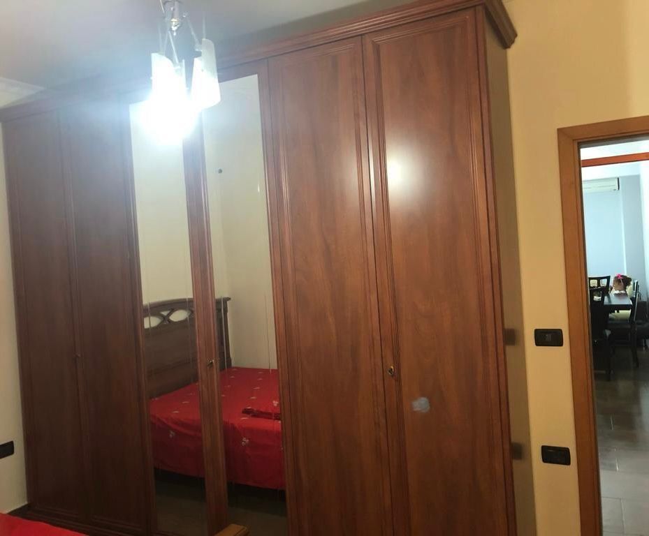 Apartment 2+1 for rent at Rruga Dibres