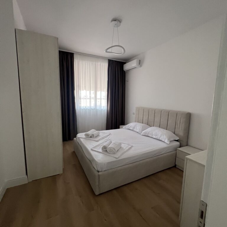 Jepet me Qira Apartament 1+1 Rr Kavajes 70.000all/muaj
