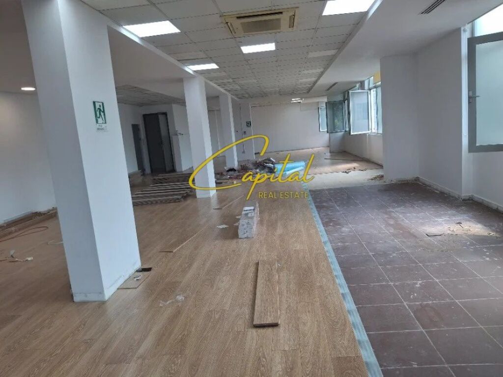 AMBIENTE COMMERCIALE IN AFFITTO 870 M2 EX BLOCCO 11.500 EURO