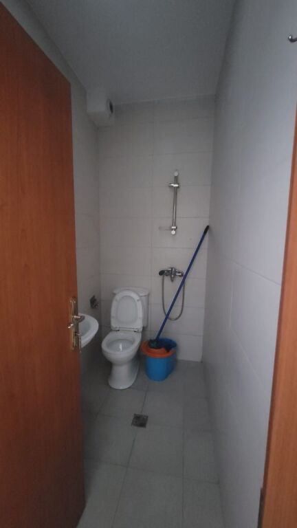 Jepet Garsionjere me qera Brryli !