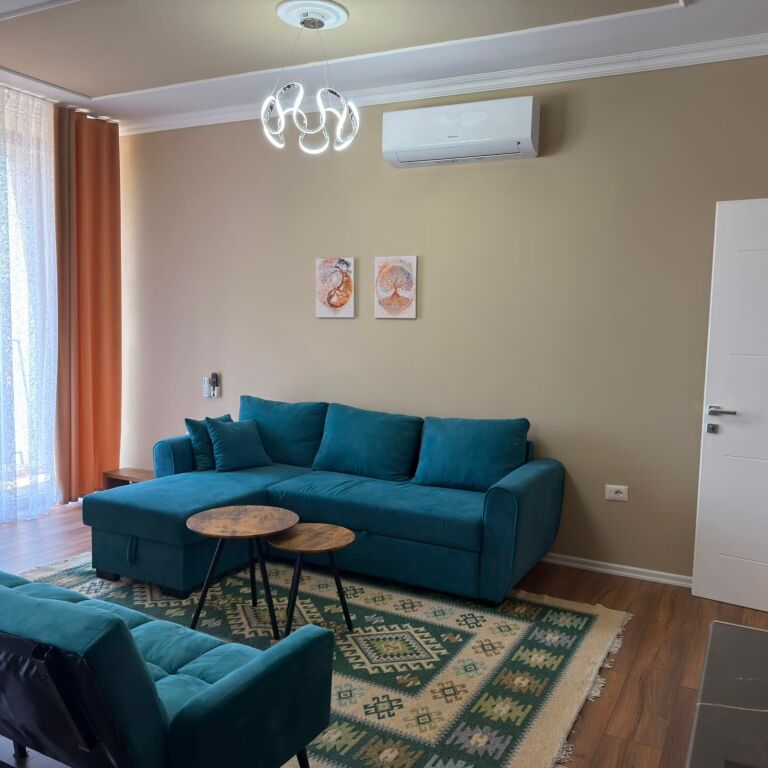 🏢 Rruga Riza Cerova, appartamento in affitto, 2+1+2, arredato. 80.000 Leke