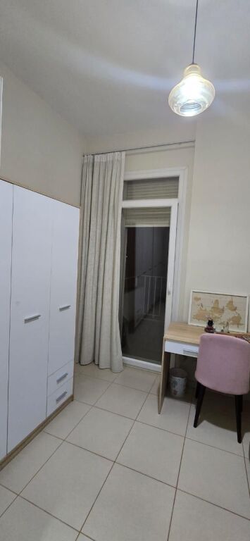 2+1 Apartment with parking at the Zoo for rent !
