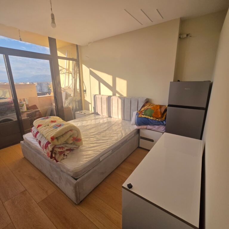 Jepet me qera 2+1 mobiluar ashensor te  Delijorgji  800 eu
