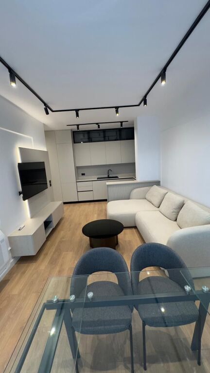 Apartament 1+1+ parkim ne Porcelan per qira !