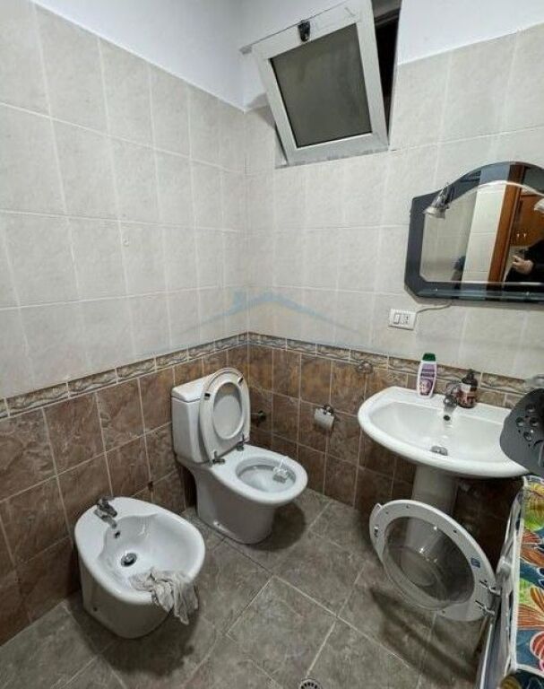 Shitet, Apartament 1+1, Astir, Tiranë.