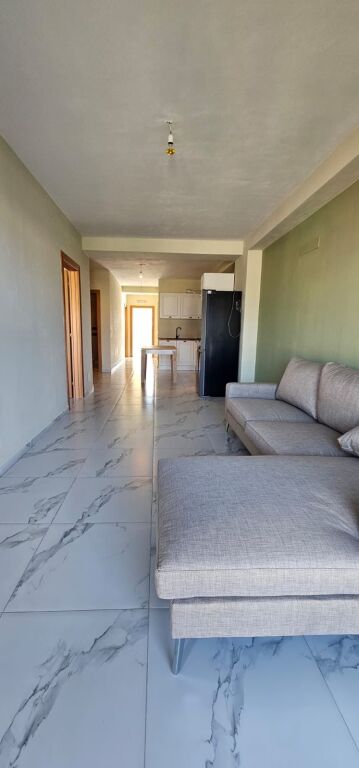 Apartament 3+1 per qera Kombinat !