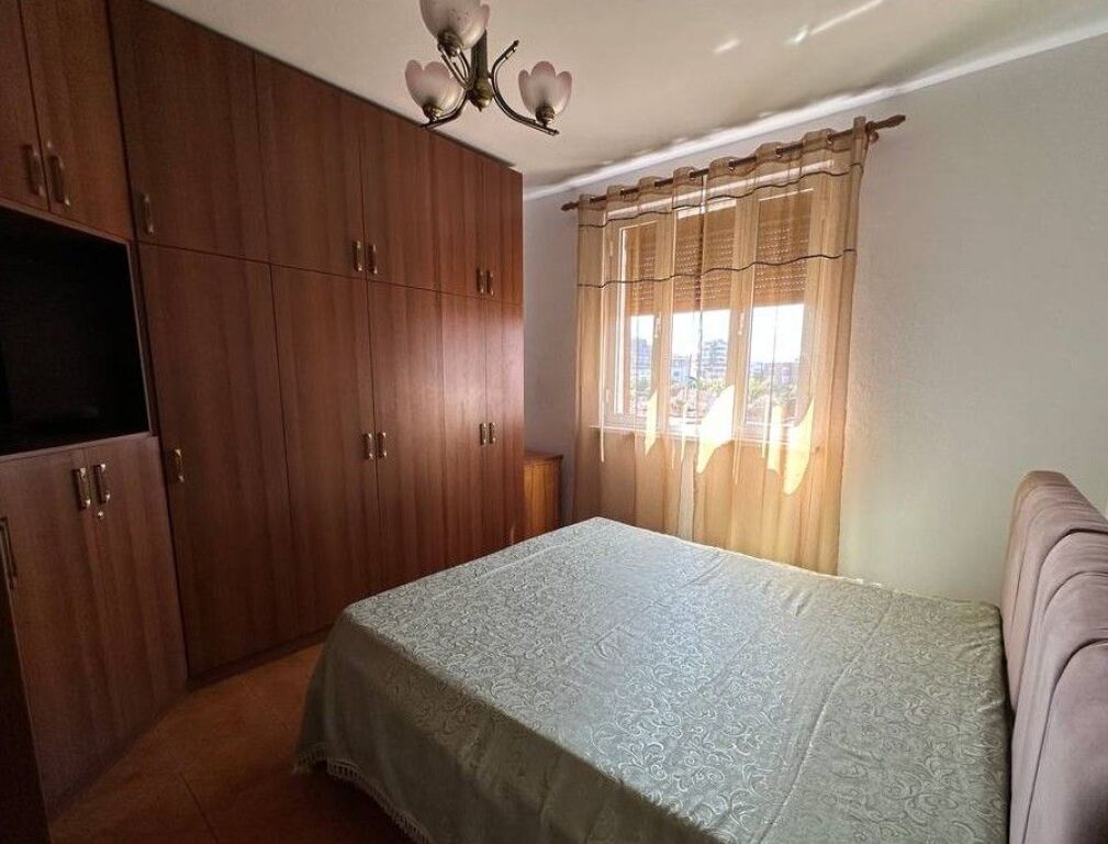 Apartment 2+1 For Rent near the Red School