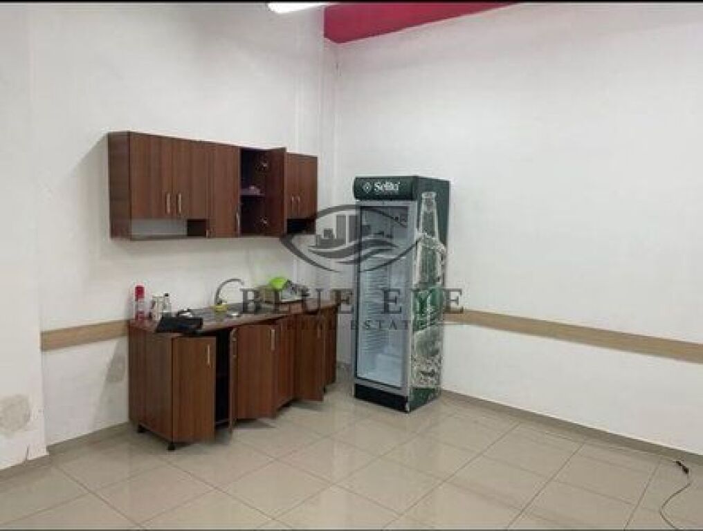 Locale commerciale in affitto !