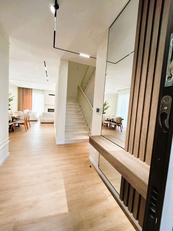 🏘️Jepet vile me qira te Green Valley Residence te Liqeni i Thatë❗