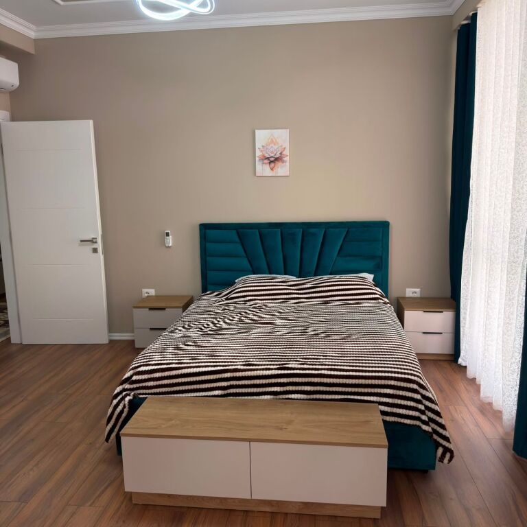 🏢 Rruga Riza Cerova, appartamento in affitto, 2+1+2, arredato. 80.000 Leke