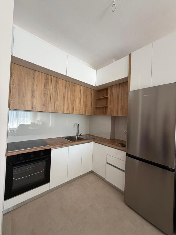 🏡 Jepet me Qira Apartament 1+1 tek Golden Park