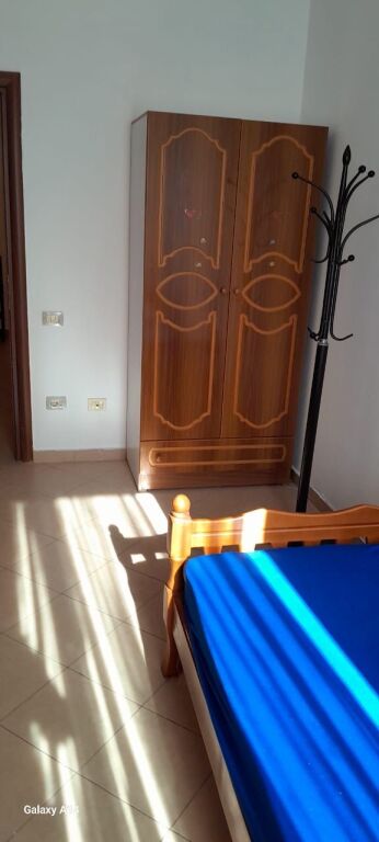 2+1, at the artist bar Astir, 450 thousand lek