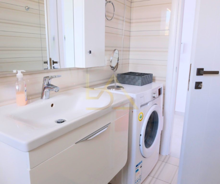 Apartament 2+1 me Pamje Deti për Shitje – White Residence 1, Sarandë