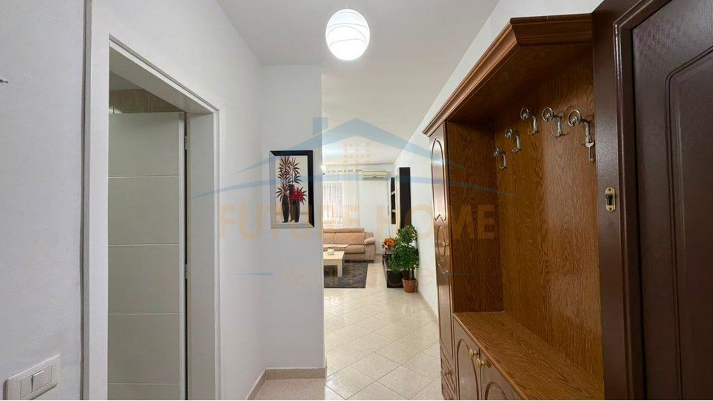 Shitet Apartament 3+1+2 ne Astir, Unaza e Re