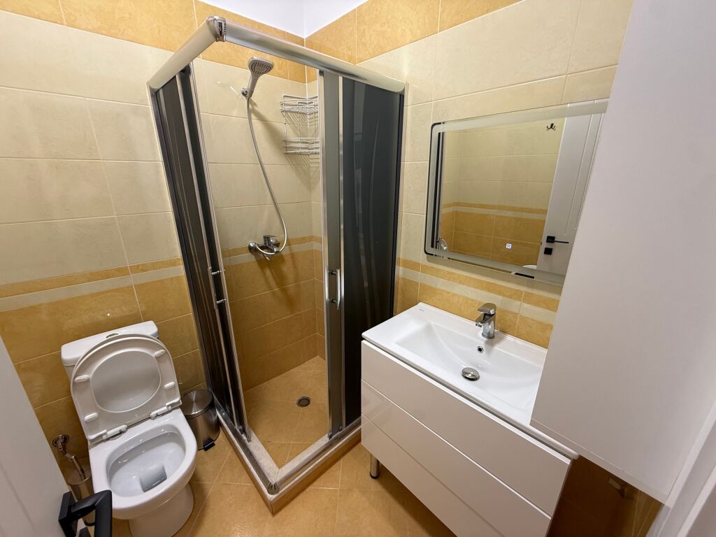 📣 QERA SUPER Apartament 1+1 Me Parking 📍 Kopeshti Botanik, Prane Xhamise ✨