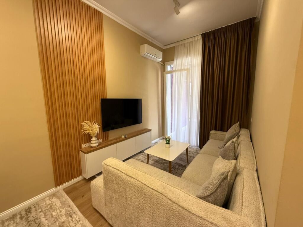 📣 SUPER RENT Apartment 1+1 With Parking 📍 Botanical Garden, Near the Mosque ✨ 💶 Price 75,000 Leke/Month
