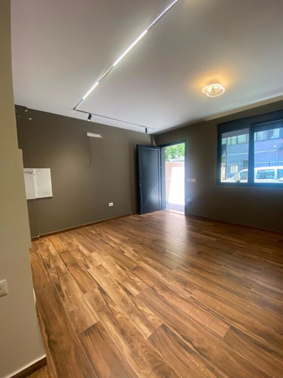✨ Jepet me Qira Ambient Biznesi – 21 Dhjetori | Pranë Square 21 | 208 m² ✨