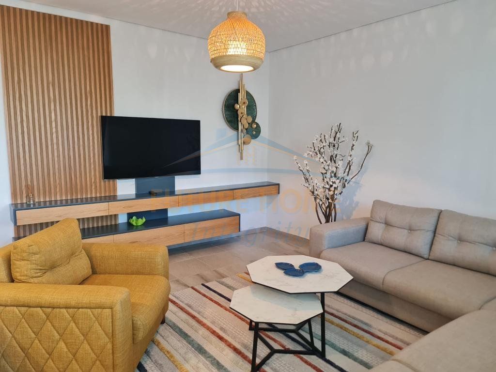 For sale, Apartment 2+1+Yard, San Pietro Residence, Lalëz Bay.