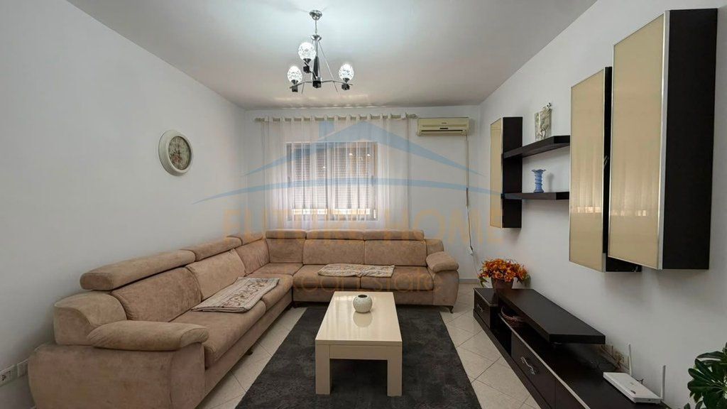 Shitet Apartament 3+1+2 ne Astir, Unaza e Re