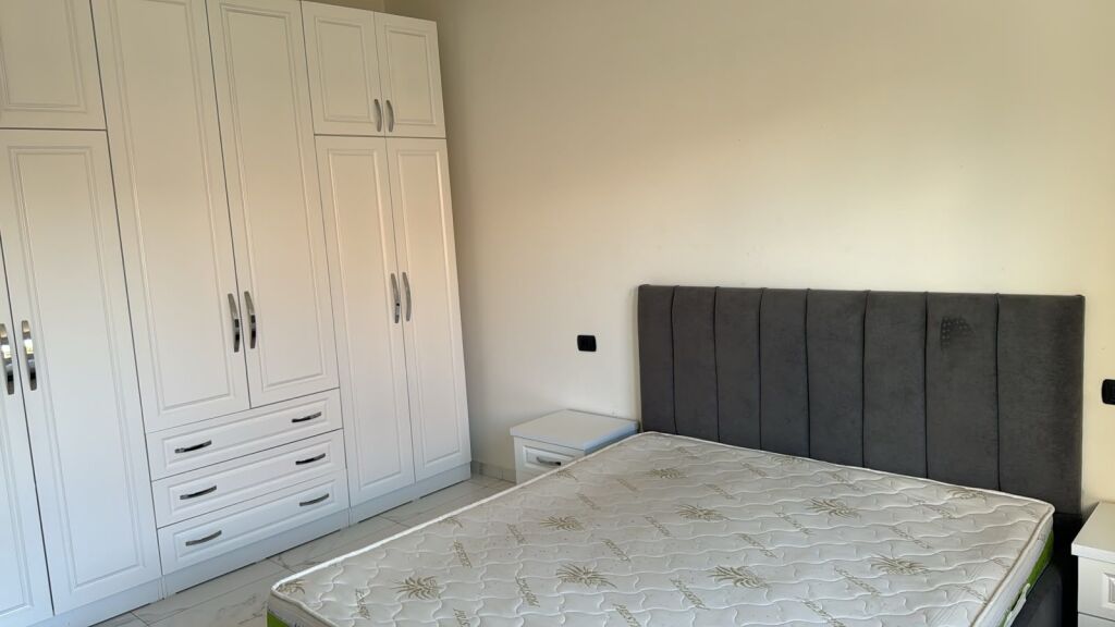 Appartamento 2+1 in affitto in Via Korabi