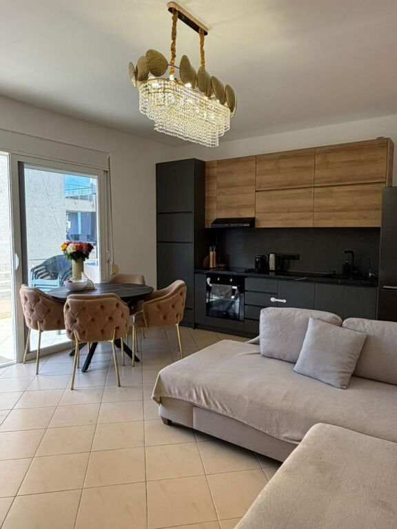 Apartament në Shitje në Sarandë – Rruga Butrinti, pranë Detit