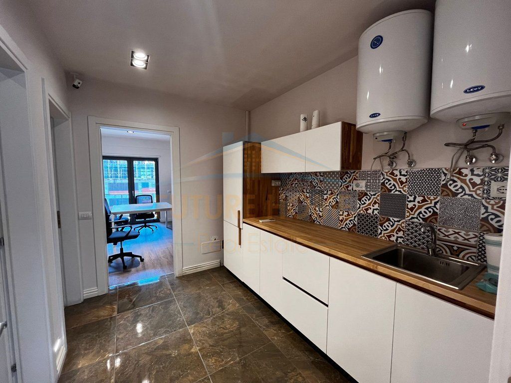 For sale, Apartment 3+1+2, Tirana Ring Center, Zogu i Zi, Tirana.
