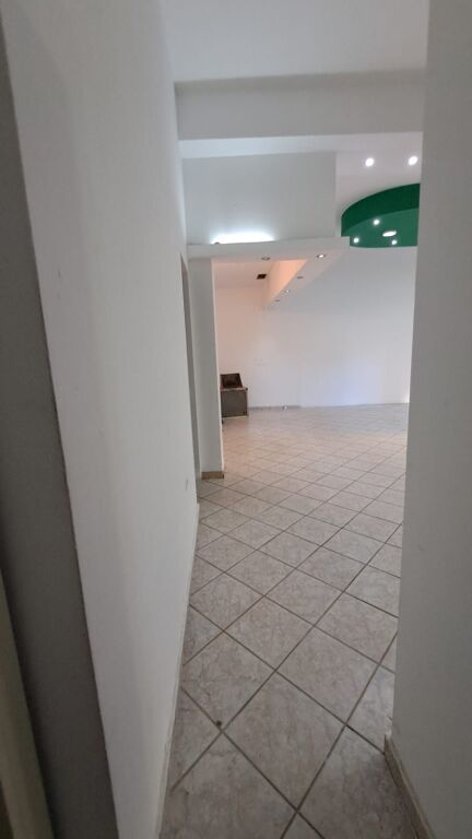🏢✨ Jepet me Qira Ambient Biznesi pranë Kompleksit Square 21 | 60 m² | Kati 0 ✨ – pohled 2