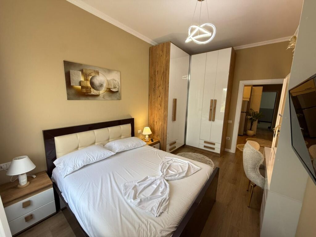 📣 SUPER RENT Apartment 1+1 With Parking 📍 Botanical Garden, Near the Mosque ✨ 💶 Price 75,000 Leke/Month