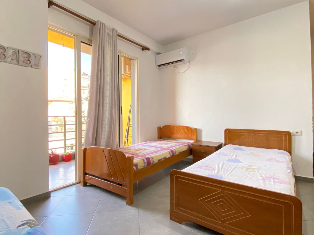 Jepet me qira apartament 2+1 në Shkozë – 110 m² – 38.000 Lekë/muaj .