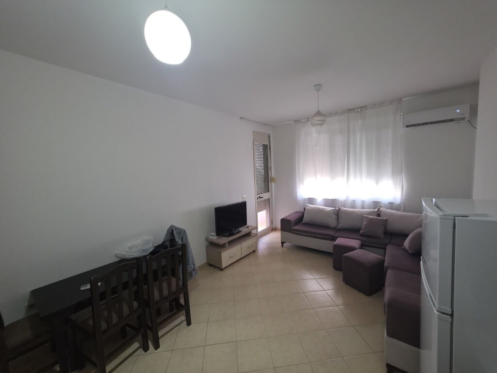 Apartament 1+1 me qera tek Vila L ne Astir