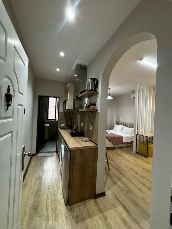 ✨ Monolocale Moderno in Vendita – Vicino a Blloku | Tirana ✨