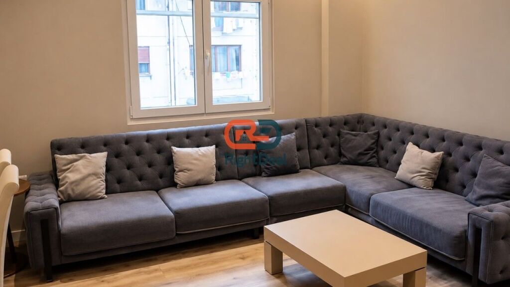 Near 21 Dhjetori, Apartment 2+1 For Sale, With Regular Floor Plan And Spacious Areas !!