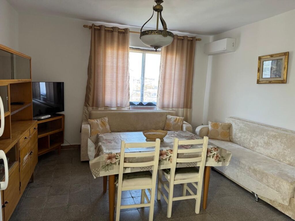 APPARTAMENTO IN AFFITTO A BRRYL, ALL'INCROCIO, 500 EURO
