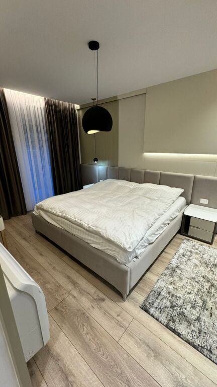 Jepet me Qira Super Apartament Luksoz 3+1+2 te Kodra e Diellit