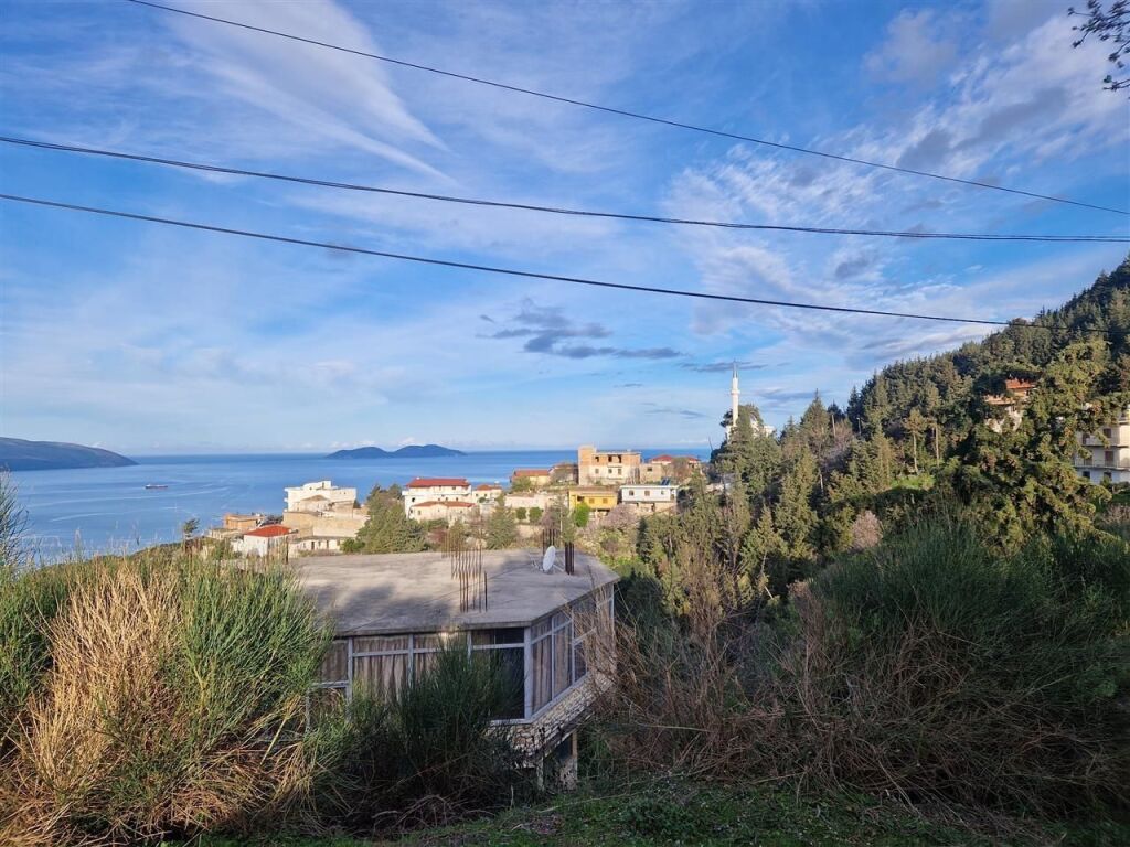 Terreno + Vecchia casa Kanine Villaggio