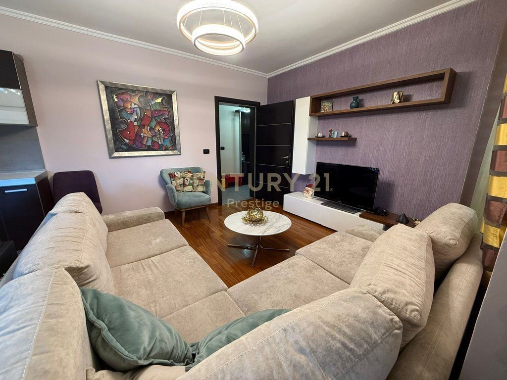 APARTMENT 2+1+PARKING SPACE FOR RENT "AMBASADOR 3", TIRANA