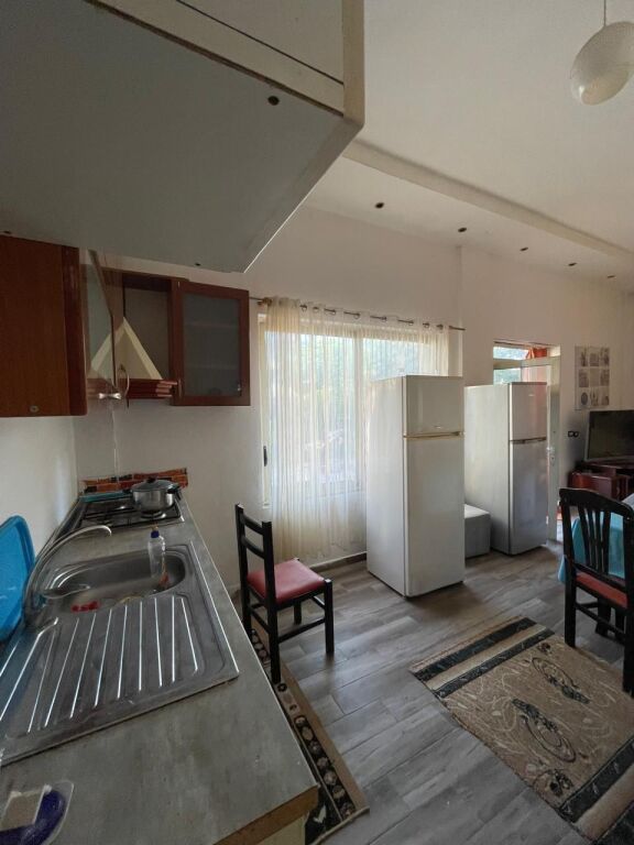 Casa privata 2+1, ex mensa di Durazzo!