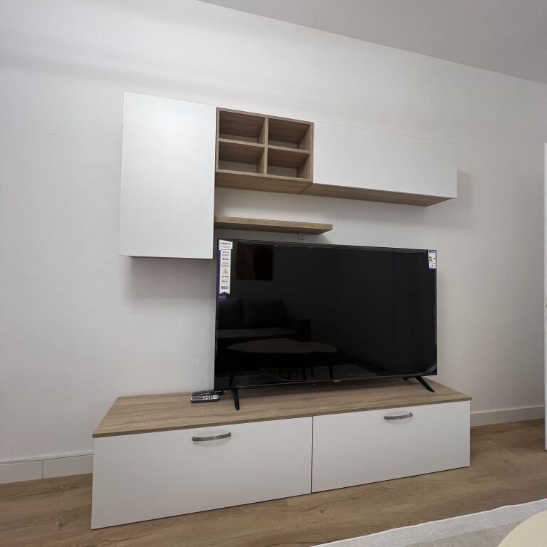 Jepet me Qira Apartament 1+1 Rr Kavajes 70.000all/muaj