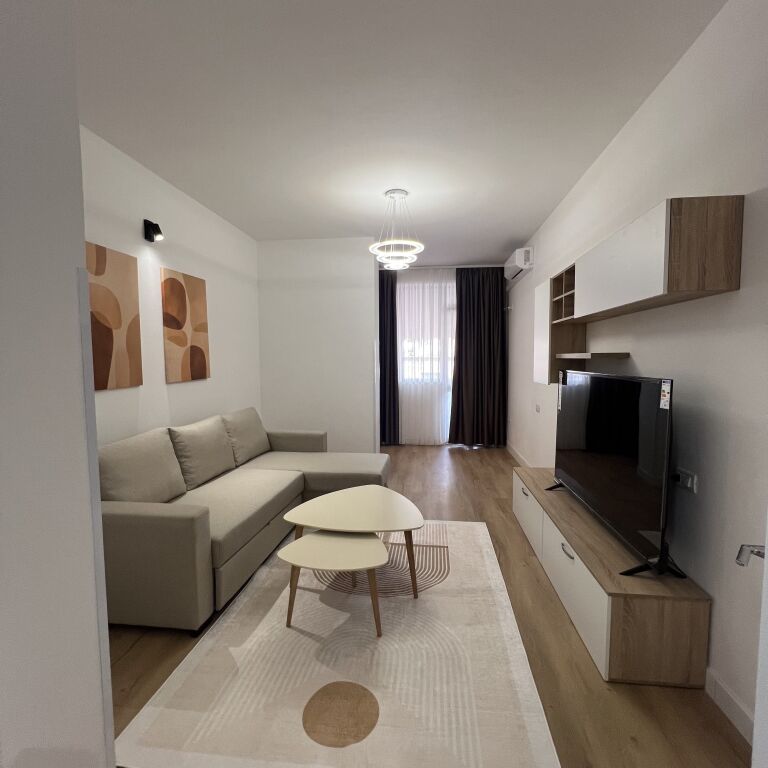 Jepet me Qira Apartament 1+1 Rr Kavajes 70.000all/muaj