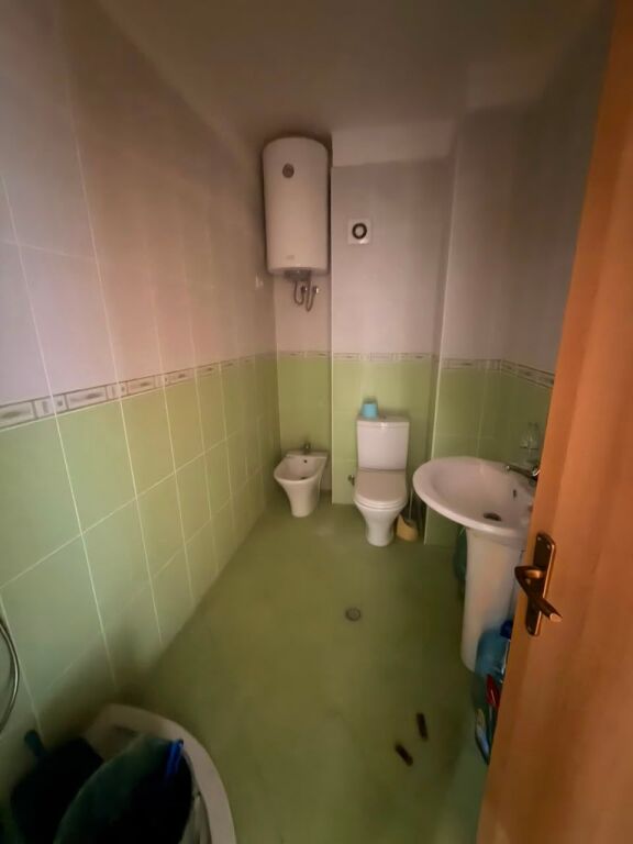 🏡 Shitet Apartament 1+1 në Plazh – Kompleksi EKA