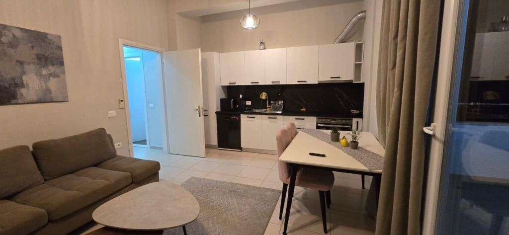 2+1 Apartment with parking at the Zoo for rent !