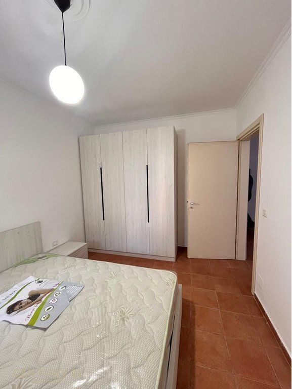 🏡 Jepet me Qira Apartament 1+1 pranë Stadiumit Dinamo 500 € /Muaj