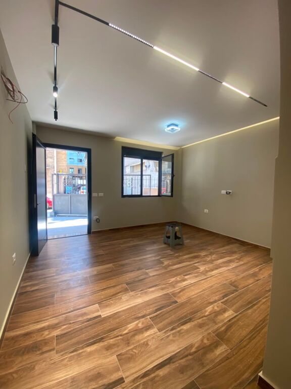 ✨ Jepet me Qira Ambient Biznesi – 21 Dhjetori | Pranë Square 21 | 208 m² ✨