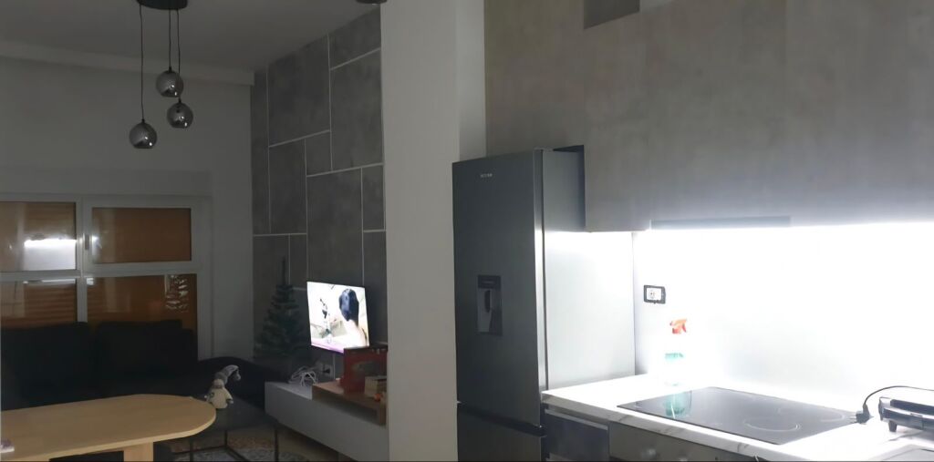 Jepet me qera Apartamenti 1+1+ post parkimi ,Ali Dem tek Kompleksi Mangalem 500 Mije leke te vjetra