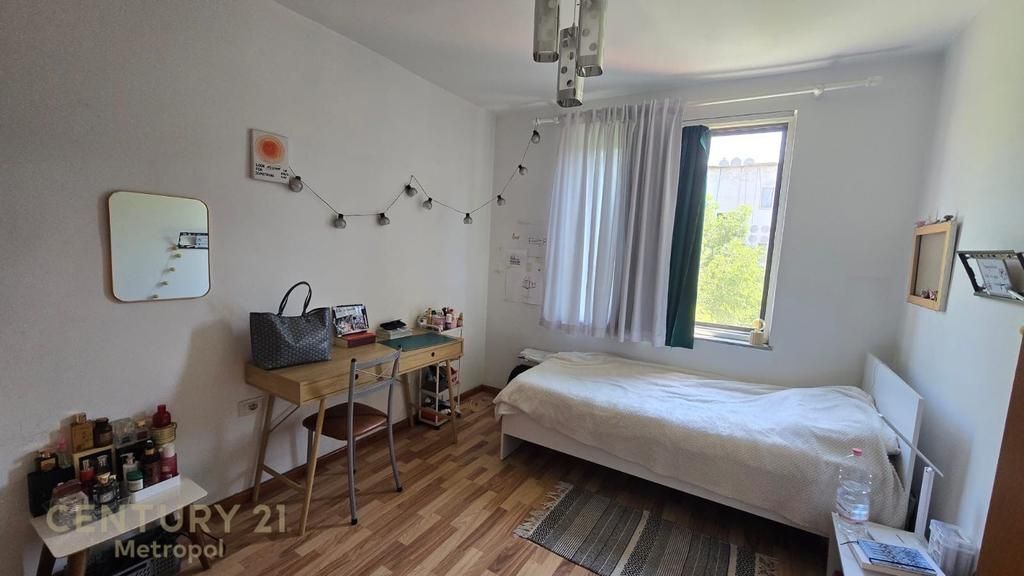 SHITET APARTAMENT 2+1, PËRBALLË ME SHKOLLEN "HARRY FULTZ"! 135,000 €
