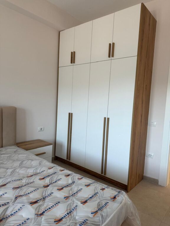 🏡 Jepet me Qira Apartament 1+1 tek Golden Park