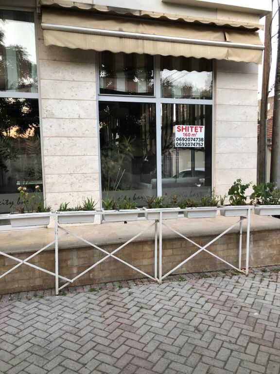 Commercial Unit (Shop) for Sale