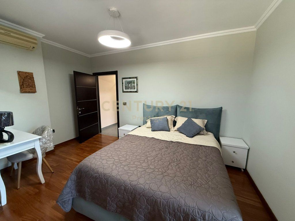APARTMENT 2+1+PARKING SPACE FOR RENT "AMBASADOR 3", TIRANA