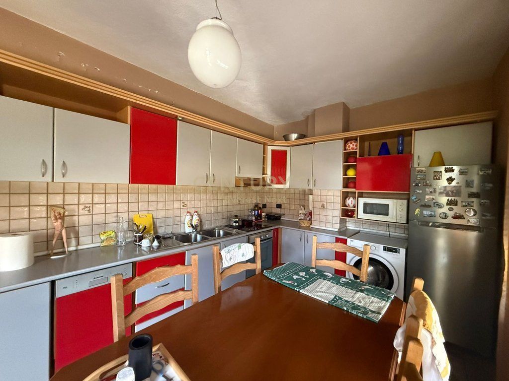 Apartament 3+1 me qira prane Liqenit Artificial