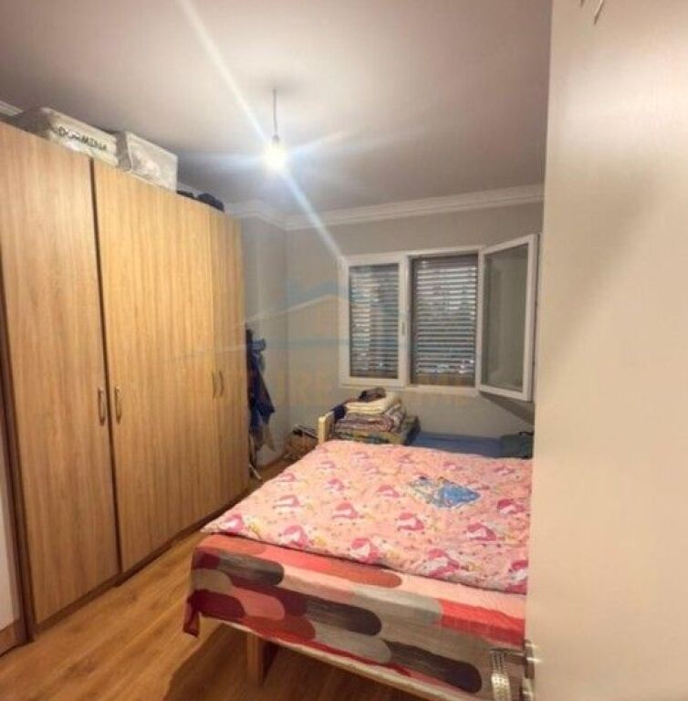 Shitet, Apartament 1+1, Unaza e Re, Tiranë